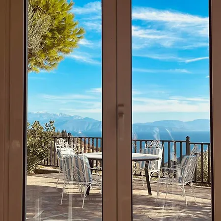 Villa Peloponnese Hideout - White House With The Sea View Akrata