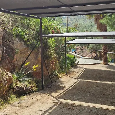 Peloponnese Hideout - White House With The Sea View * Akráta