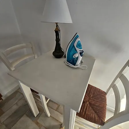 Peloponnese Hideout - White House With The Sea View Willa