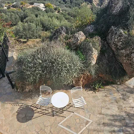 Peloponnese Hideout - White House With The Sea View *