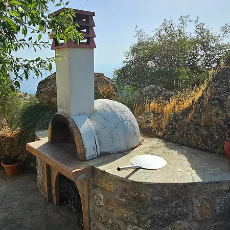 Peloponnese Hideout - White House With The Sea View * Akrata