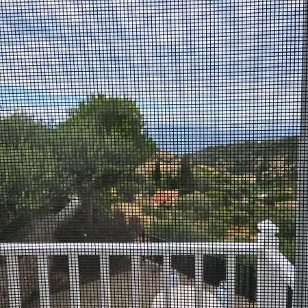 Peloponnese Hideout - White House With Sea View