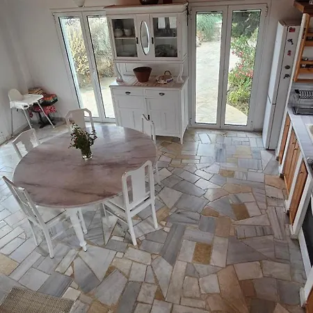 Villa Peloponnese Hideout - White House With Sea View Akrata