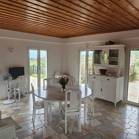 别墅 Peloponnese Hideout - White House With The Sea View 阿克拉塔