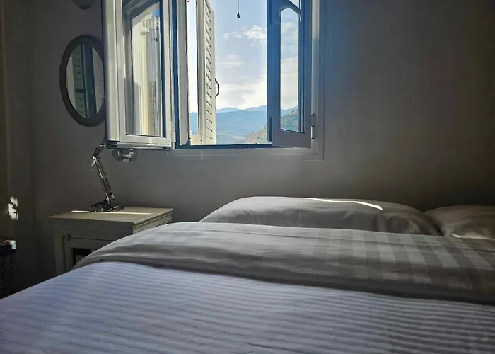 Peloponnese Hideout - White House With The Sea View Vila